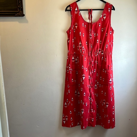Vintage red dress with sailboats size medium - Picture 1 of 2